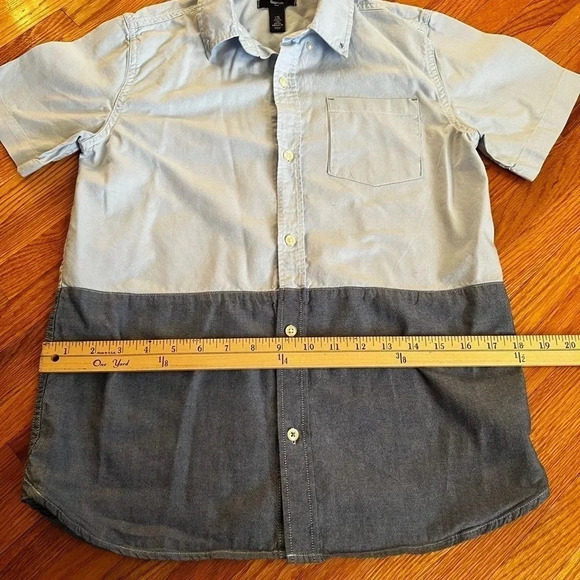 Boys button down shirt - Picture 4 of 4